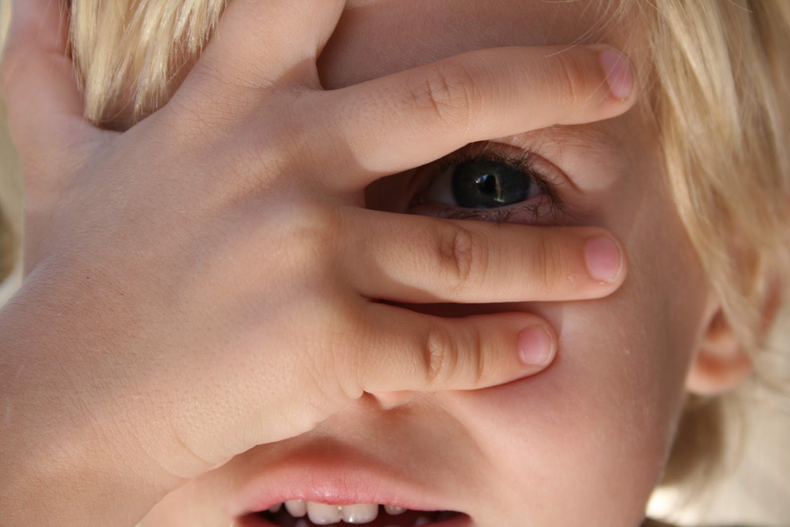 Guia rápido de saúde dos olhos das crianças